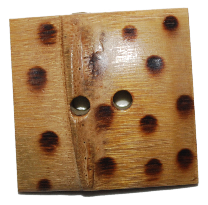 Wooden Button 506