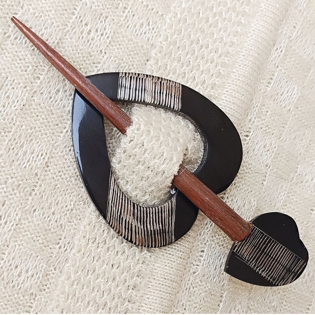 Horn Shawl Pin SP-173