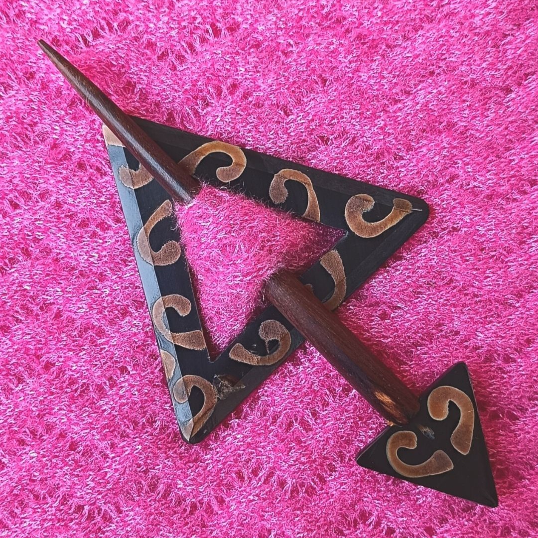 Horn Shawl Pin SP-180