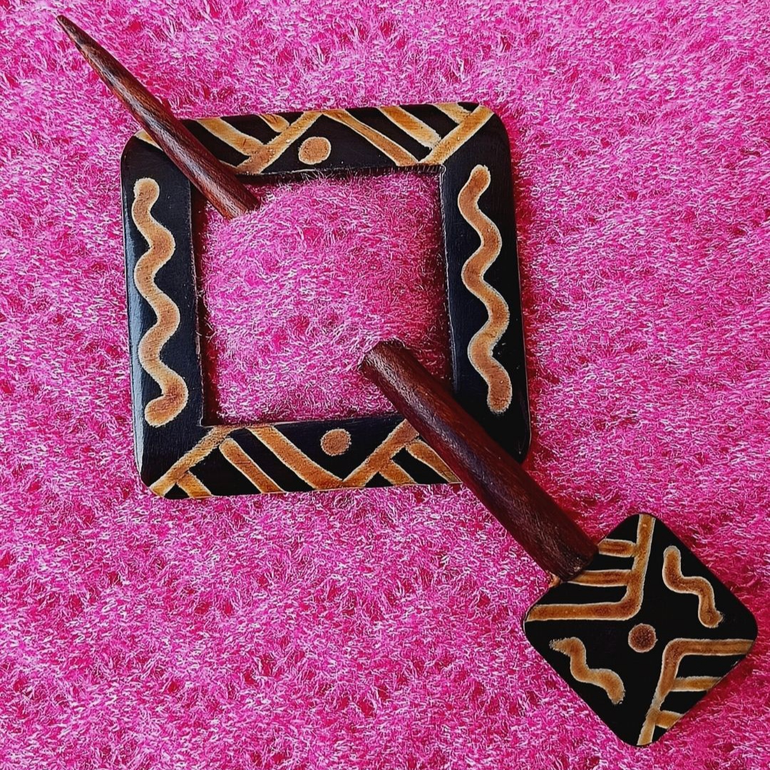 Horn Shawl Pin SP-182