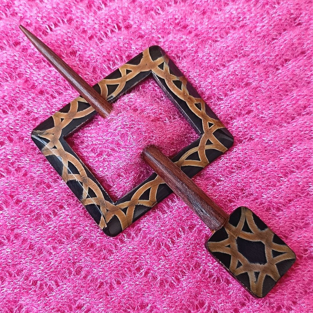 Horn Shawl Pin SP-187