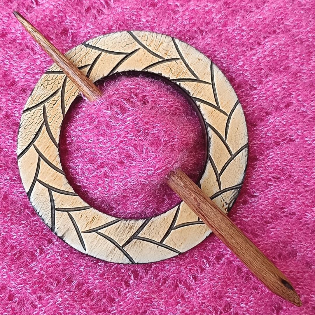 Horn Shawl Pin SP-205