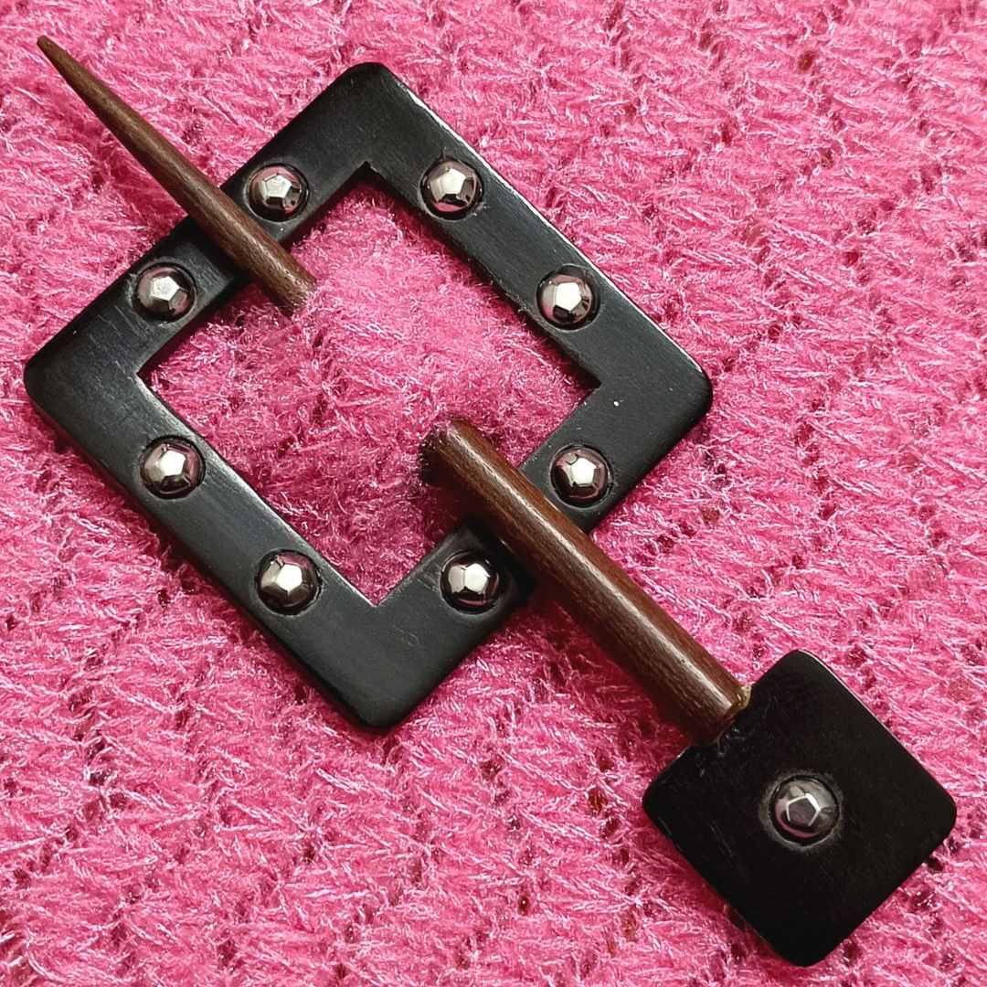 Resin Shawl Pin SP-190