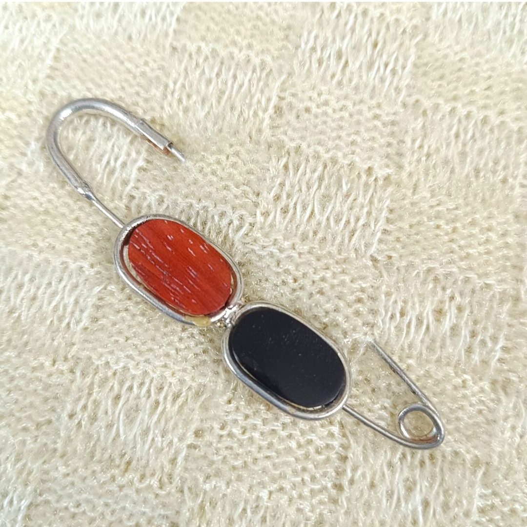 Shawl Sticks & Wrap Pins